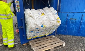 Inviterer til nasjonal innsamling av storsekker