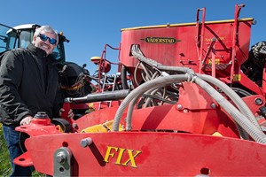 Ni meter Väderstad såmaskin!