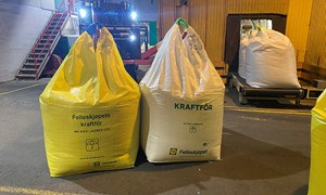 Introduserer hvite storsekker for kraftfôr og såkorn