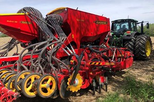 Fire meters såmaskin klargjort for presisjon