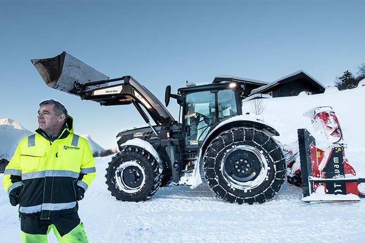 Broyting Med Traktor () Broyting Med Traktor