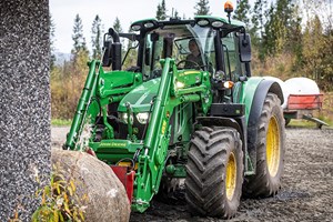 Vekt, komfort og gode erfaringer avgjorde traktorvalget