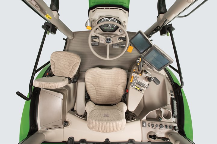 Innsiden av John Deere 6250R