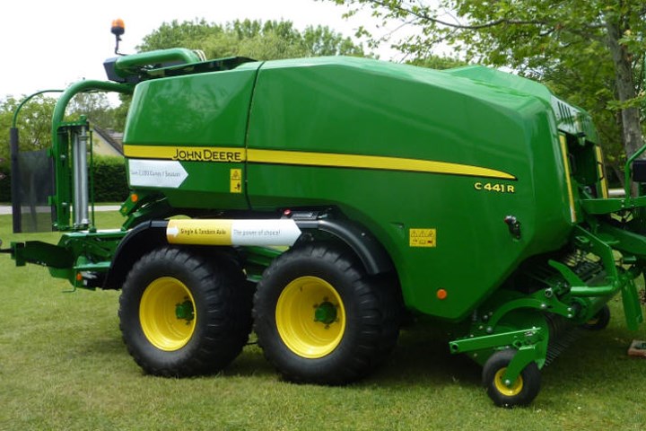 John Deere rundballepresser for norske forhold