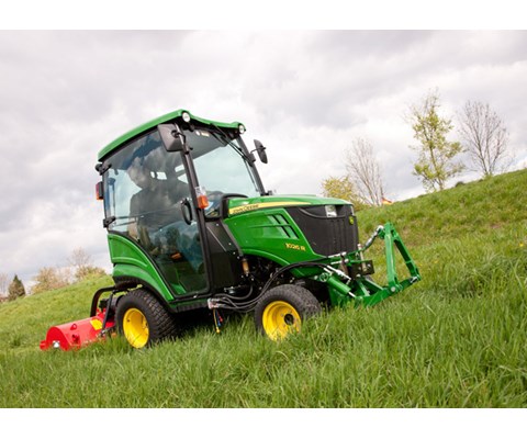 Kompakttraktor 1026R med hytte