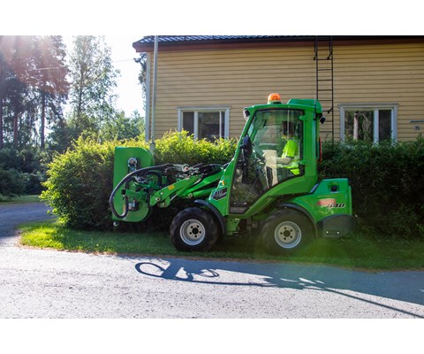 Hekktrimmer med roterende kniver