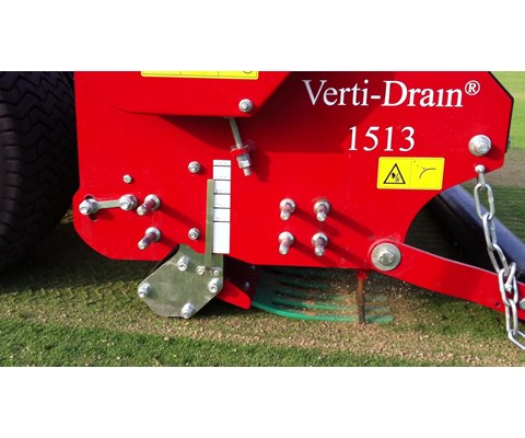 Plenlufter Verti-drain 1513
