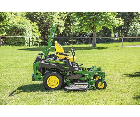 Plentraktor Z950R med klippeaggregat