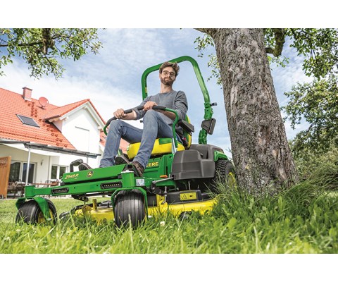 Spakstyrt plentraktor Z545R