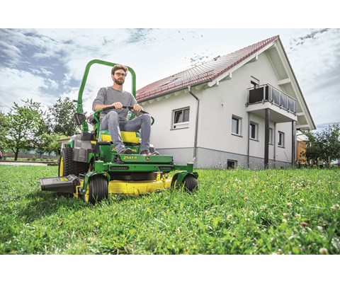 Spakstyrt plentraktor Z545R