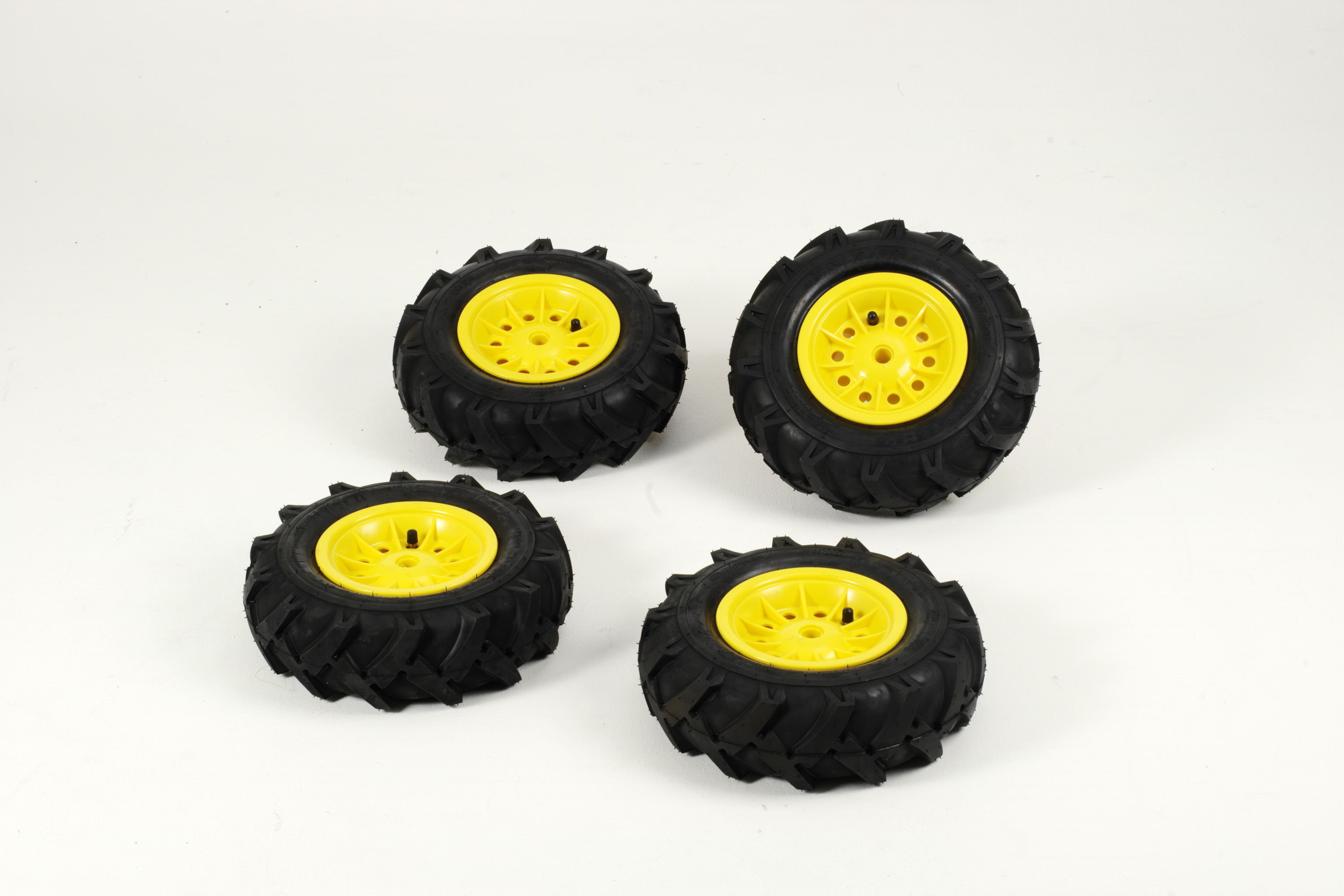 Luftgummihjulsett til tråtraktor