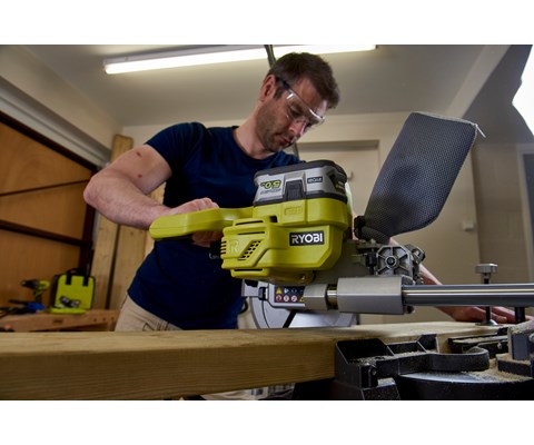 Kapp og gjærsag 18V One+ RM18MS216-0