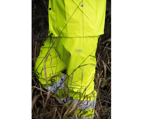 Regnbukse varsel kl. 2