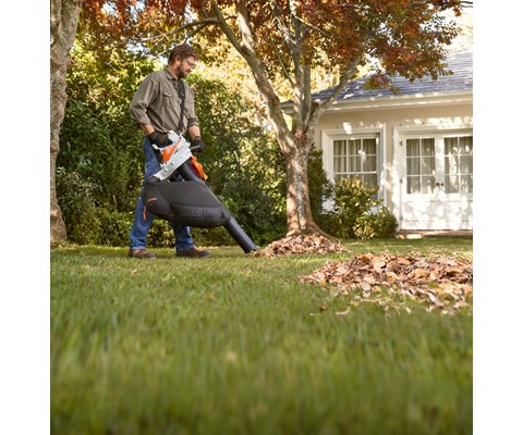 Batteridrevet løvblåser/løvsuger SHA 56