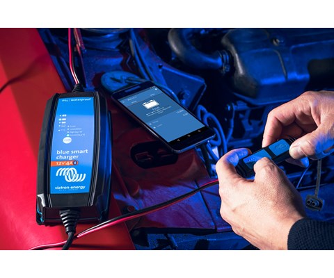 Batterilader Blue Smart IP65 12V 15A