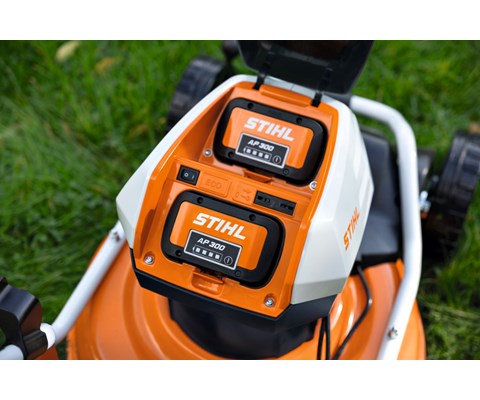 Batteridrevet gressklipper RMA 2.2 RPV sett