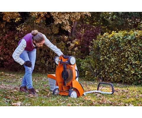 Batteridrevet gressklipper RMA 235.1 sett