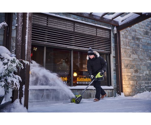 Batteridrevet snøslynge RY18ST25A-0