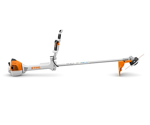 Bensindrevet gressag/ryddesag FS 411.0 C-EM