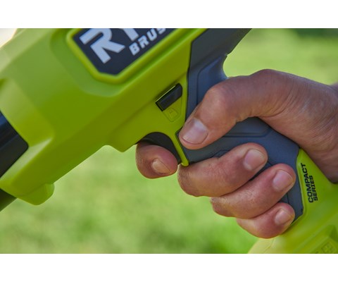 Batteridrevet løvblåser RY18BLCXA-0