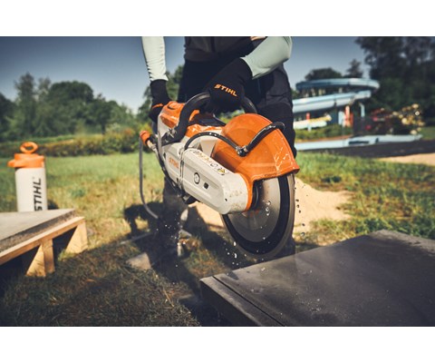 Batteridrevet kappemaskin TSA 300