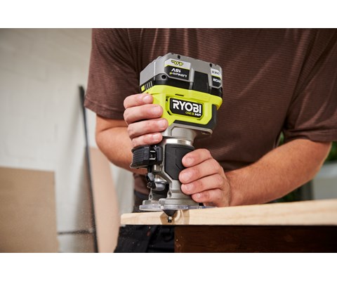 Overfreser 18V One+ HP RTR18C-0