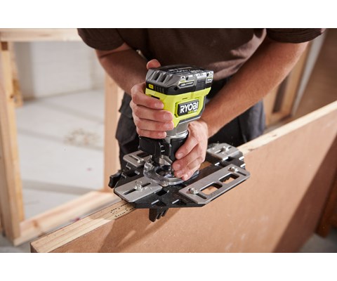 Overfreser 18V One+ HP RTR18C-0