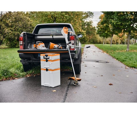 Batteridrevet gresstrimmer/ryddesag FSA 400