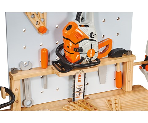 Arbeidsbenk for barn i tre med treleketøy