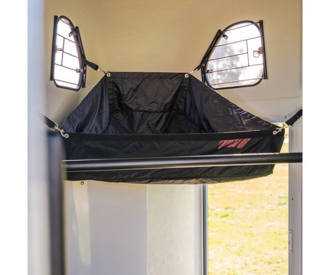 Høynett trekantmodell svart