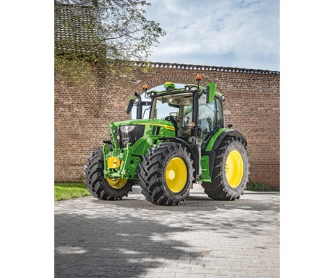 Traktor 6R 110 135hk