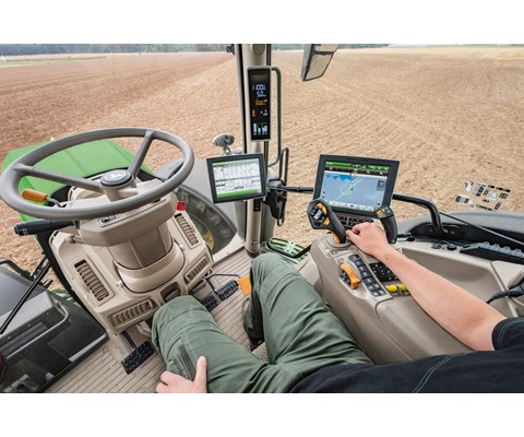 Traktor 6R 110 135hk