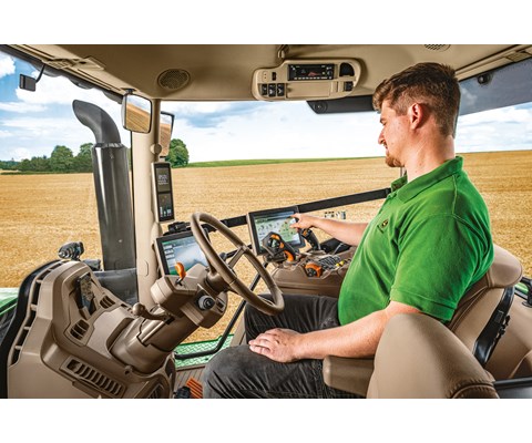 Traktor 6R 110 135hk