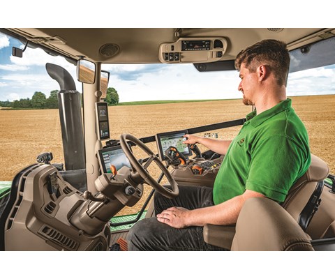 Traktor 6R 130 156hk