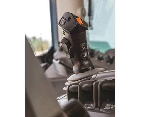 Traktor 6R 155 203hk