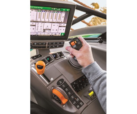 Traktor 6R 195 244hk