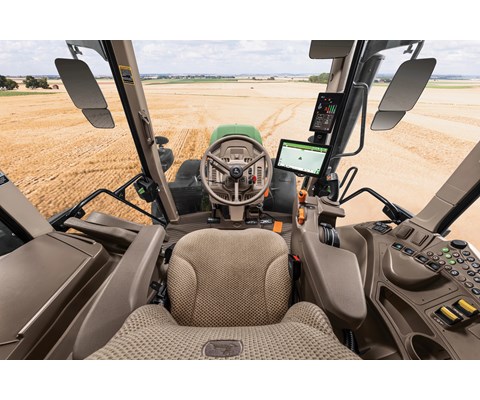 Traktor 6M155 182 hk